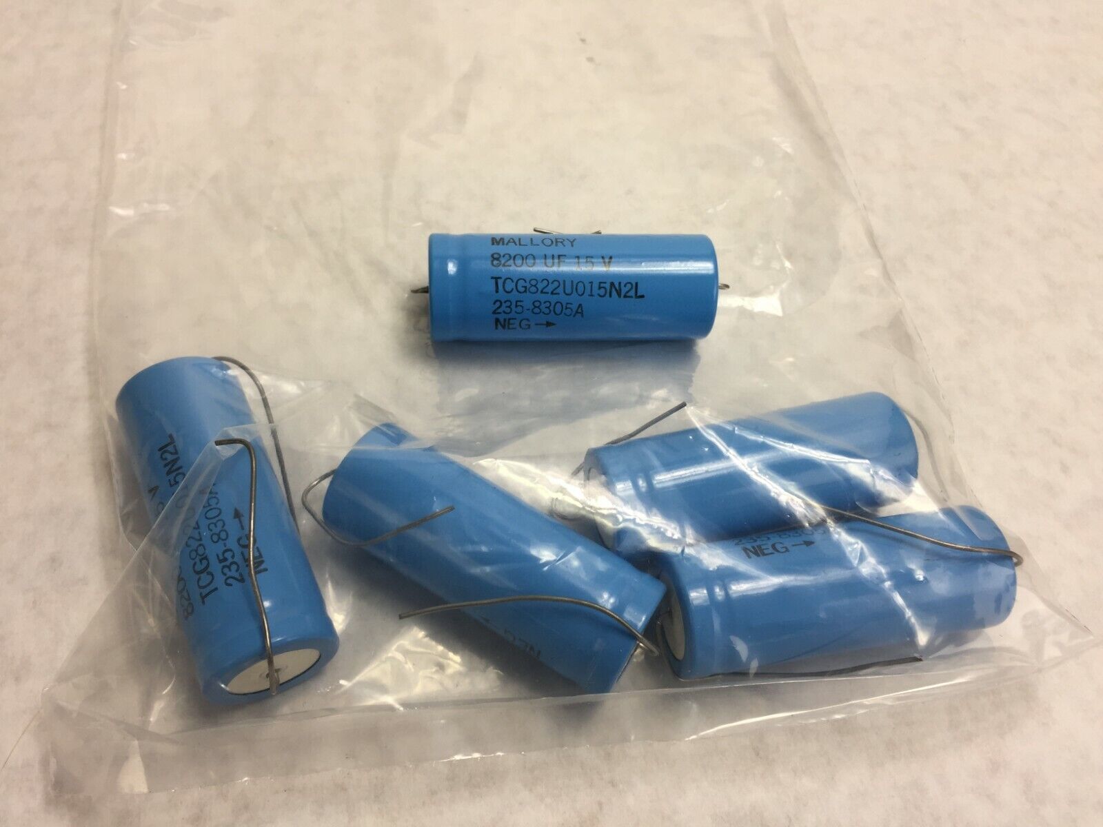 Lot of 4 Mallory TCG822U015N2L 8200UF 15V 235-8305A NOS