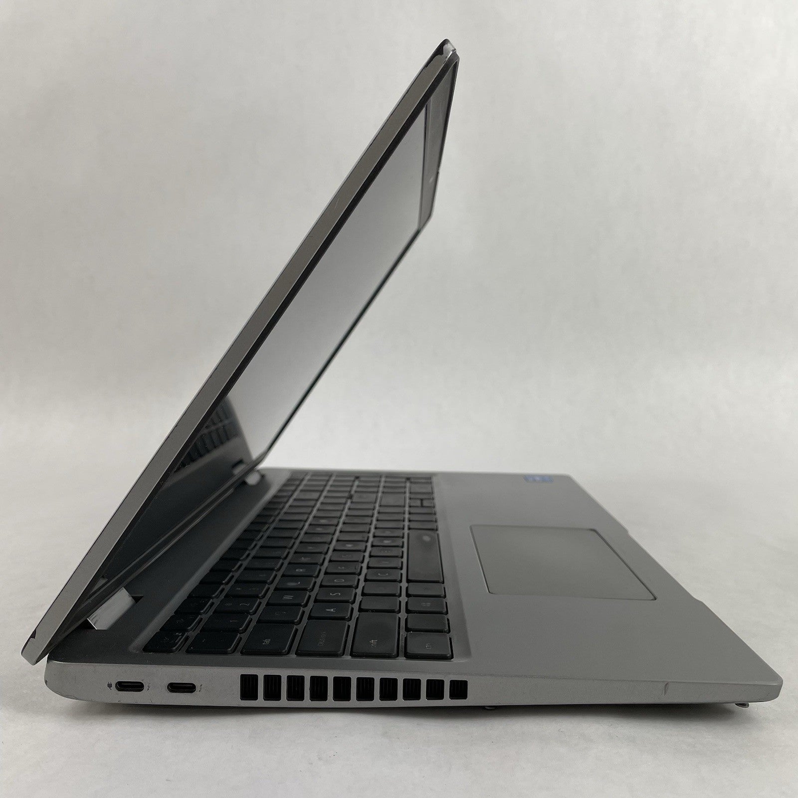 Dell Latitude 5520 15.6" i5-1135G7 1.40 GHz 8 GB RAM No SSD/OS/AC - READ7
