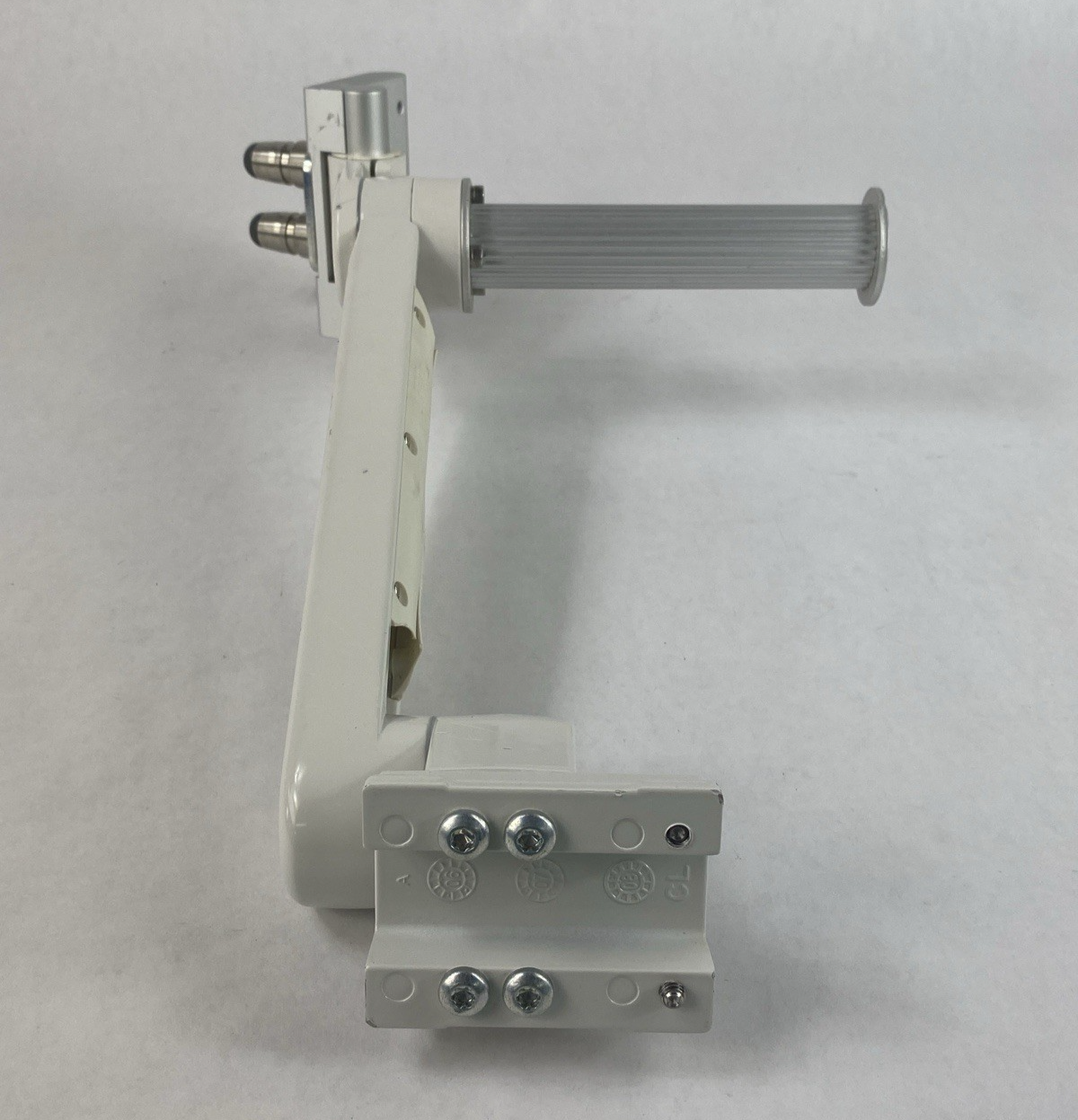 GCX WMM-0001-01B M-Series Tilt Pivot Arm Max Load 60Lb Tilt 30Lb4