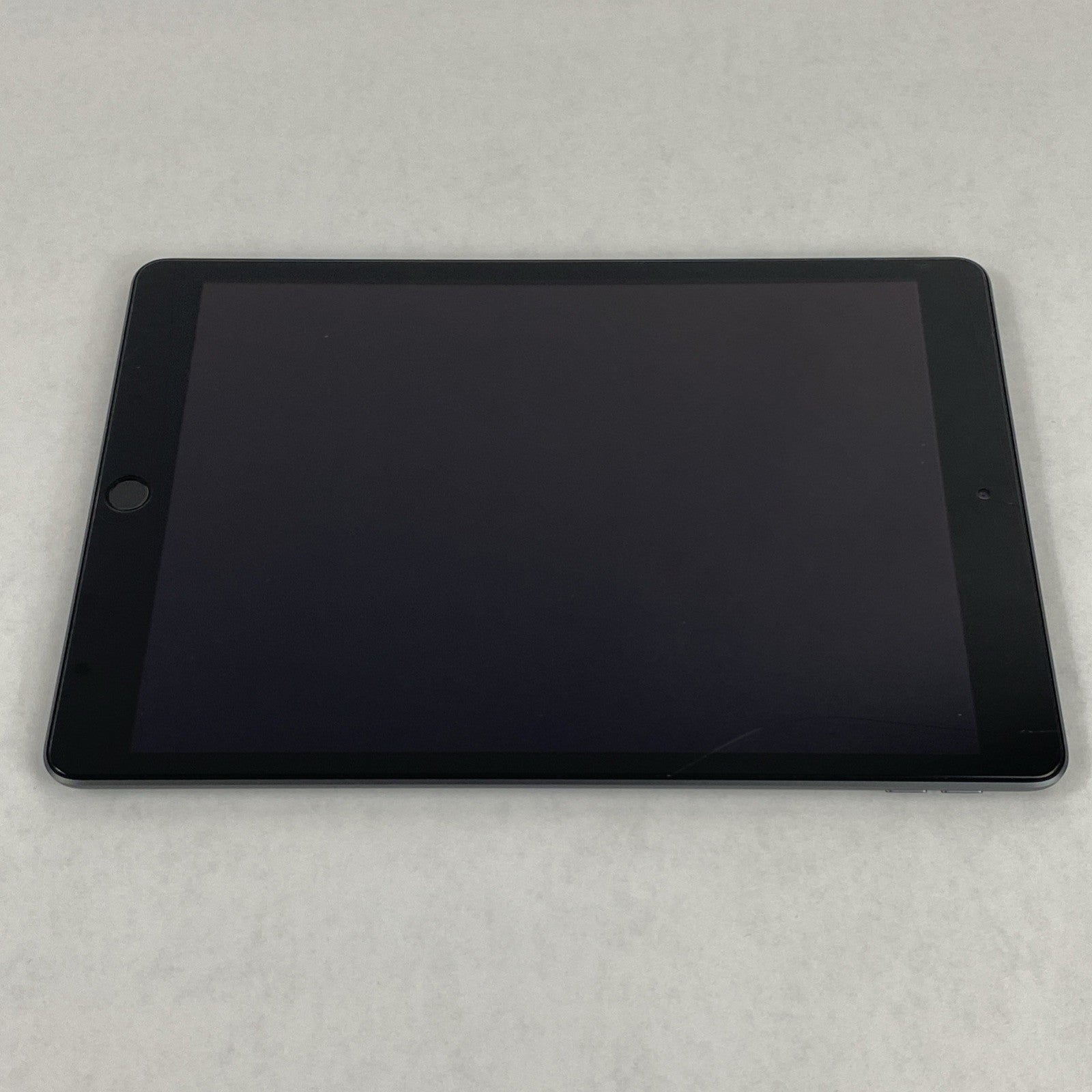 Apple iPad 7th Gen A2197 32GB Retina 10.2" Wi-Fi Space Gray IOS 18.7.96