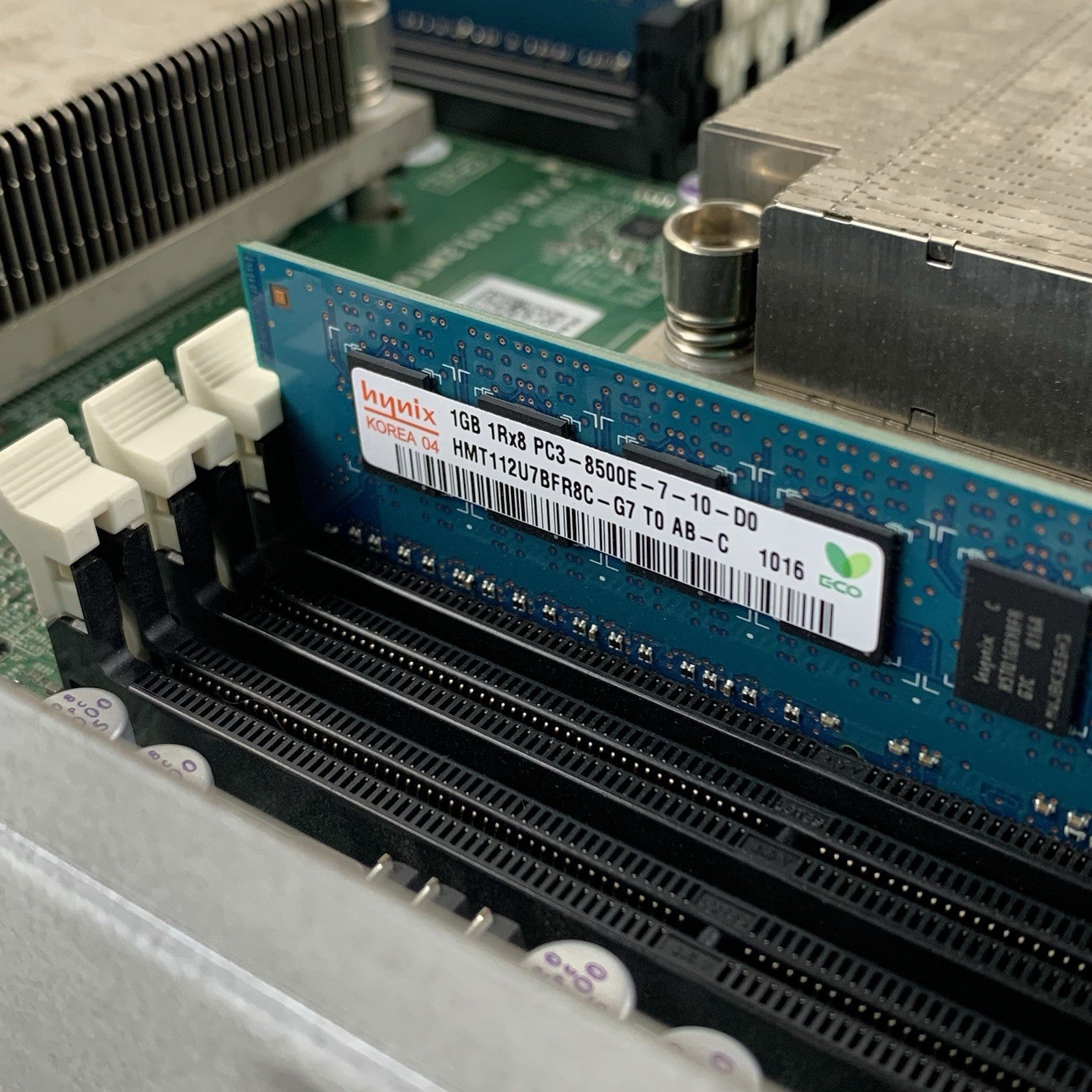 Dell PowerEdge R410 1U Server 2x Xeon E5506 2.13 GHz 2 GB Ram No OS No HDD13
