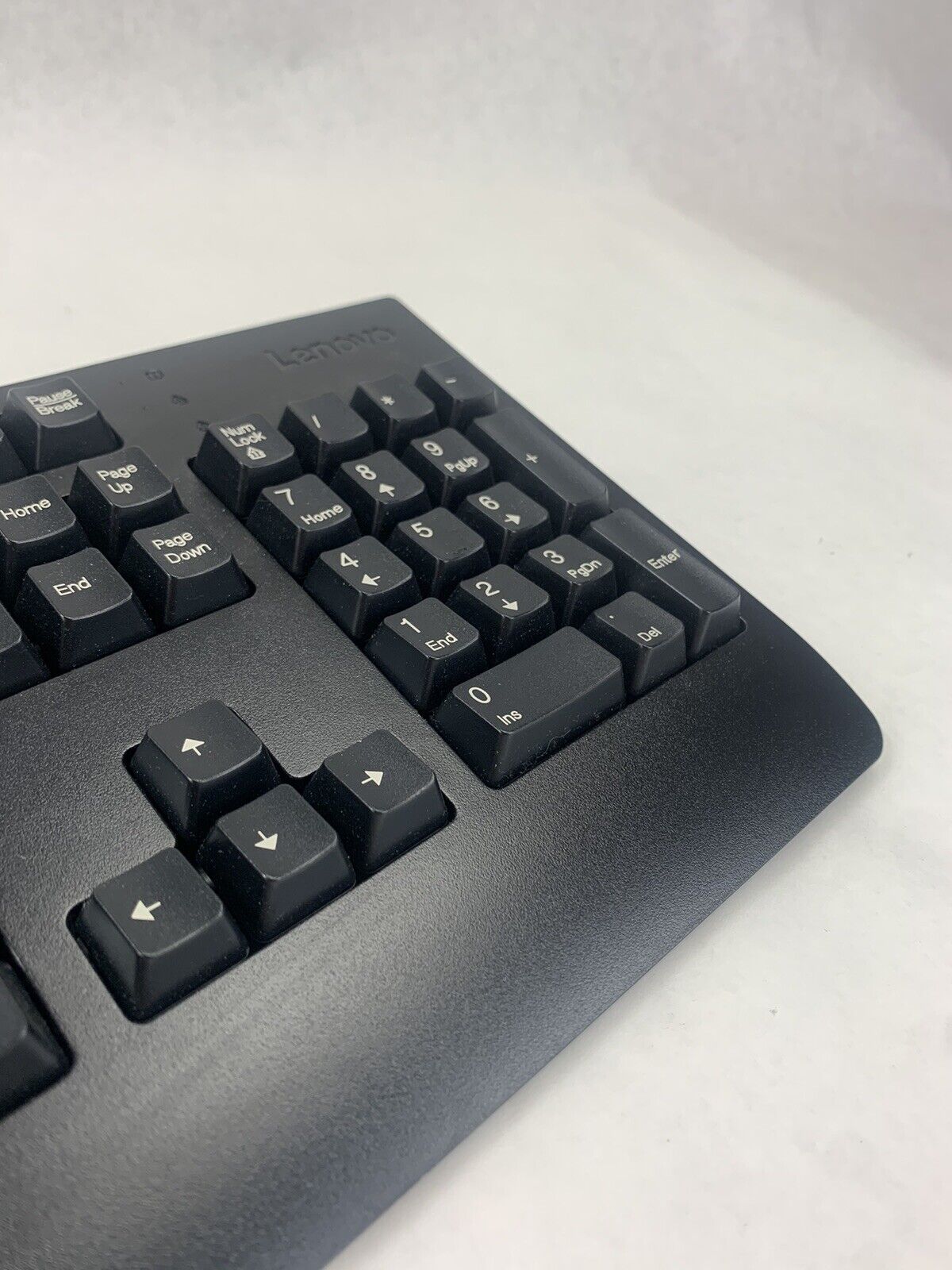 Lot 5 Lenovo SK-8827 Traditional Wired Keyboards 00XH688