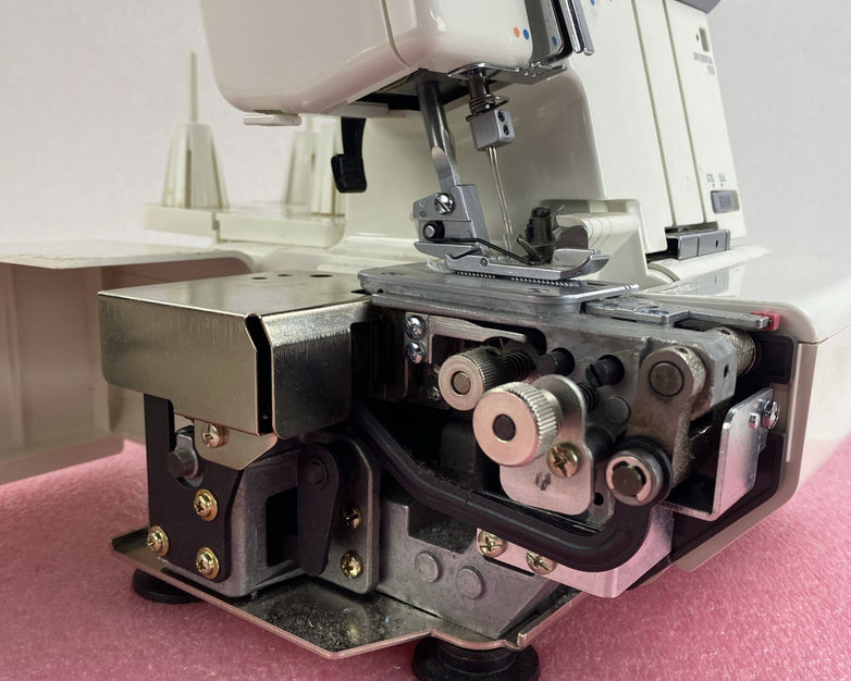 Janome 634 D MyLock Sewing Machine Eloctronic Controlled No Pedal or Cord