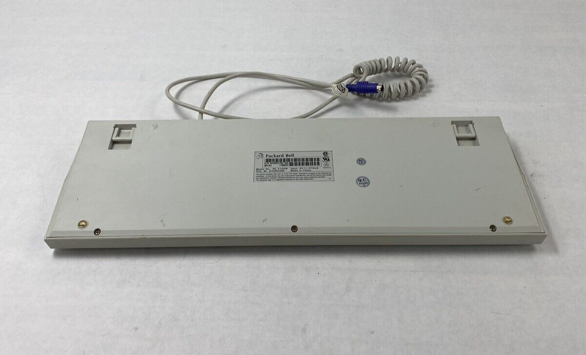 Packard Bell Model SK-2100W PS/2 Keyboard For Parts or Repair