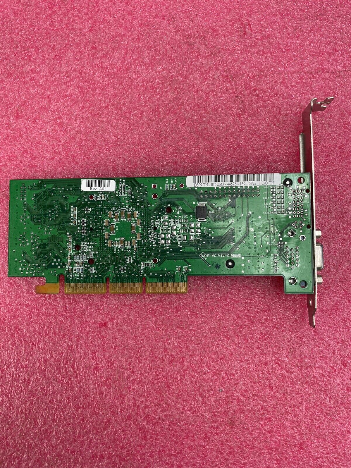 Nvidia GeForce2MX 180-P0039-0100-C Dell 15UMJ AGP Graphics Card
