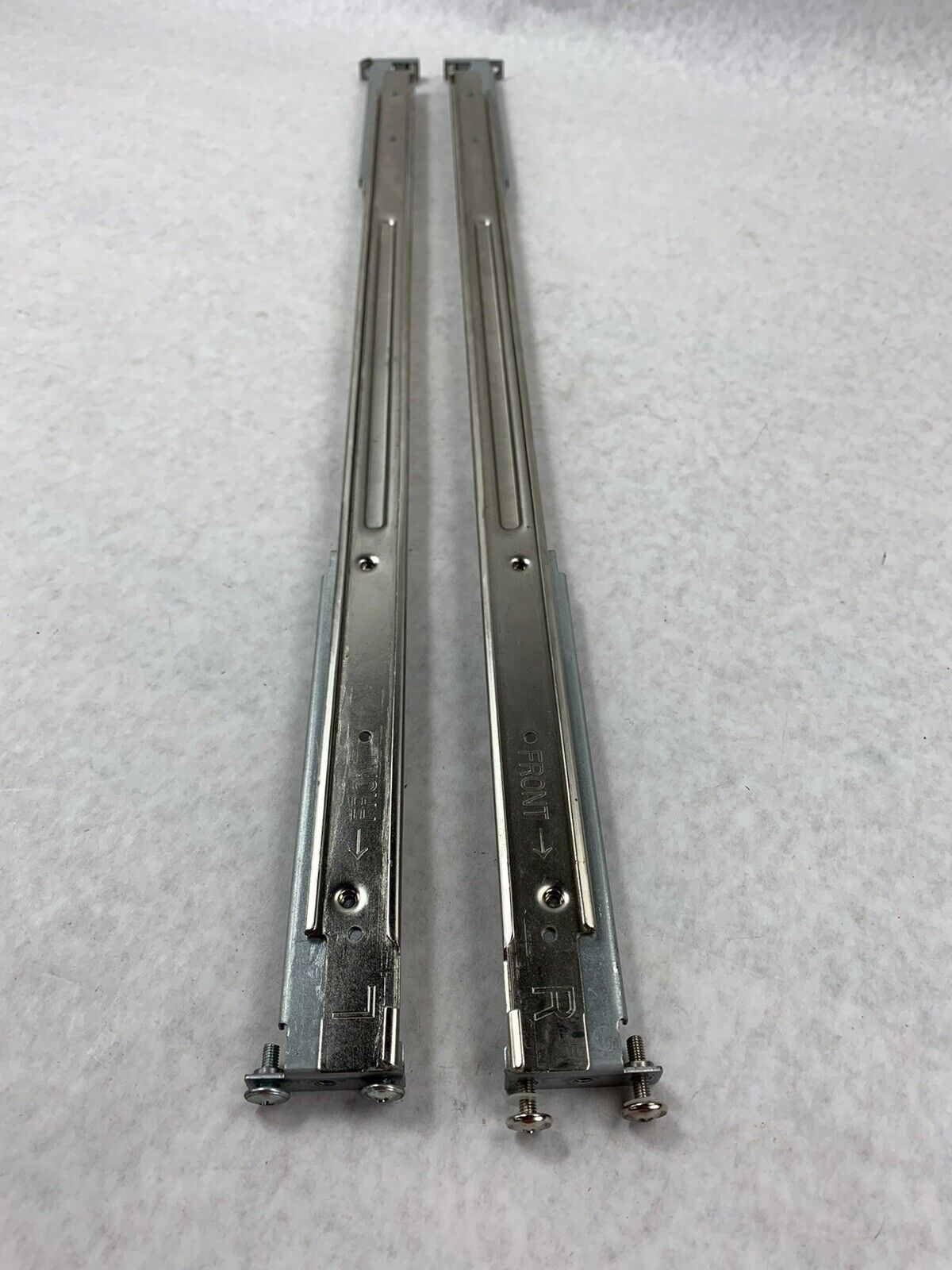 Dell H7077 H7076 PowerEdge 1850 1U Rackmount Versa Server Rails Screw In
