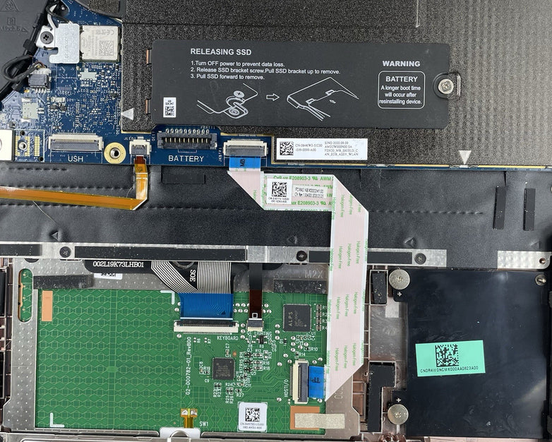 Dell Latitude 7410 14" i7-10610U 1.8GHz 16GB RAM No SSD/OS/AC/Batt-Scratched Key