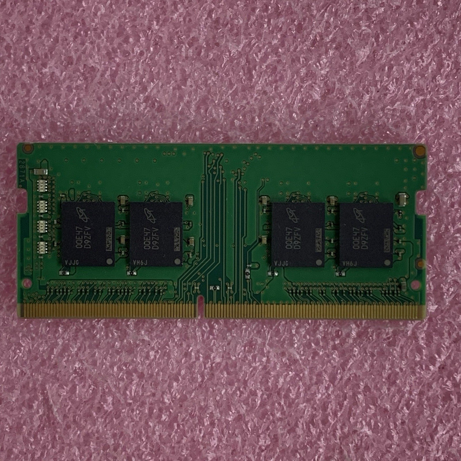Micron MTA8ATF2G64HZ-3G2E1 16 GB 1Rx8 PC4-3200AA DDR4 Laptop Memory RAM5