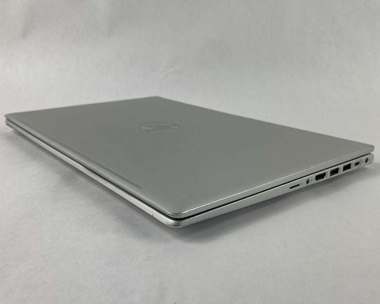 HP ProBook 450 G8 15.6" i5-1135G7 2.40 GHz 8 GB RAM No SSD/OS/AC - Bad Bottom