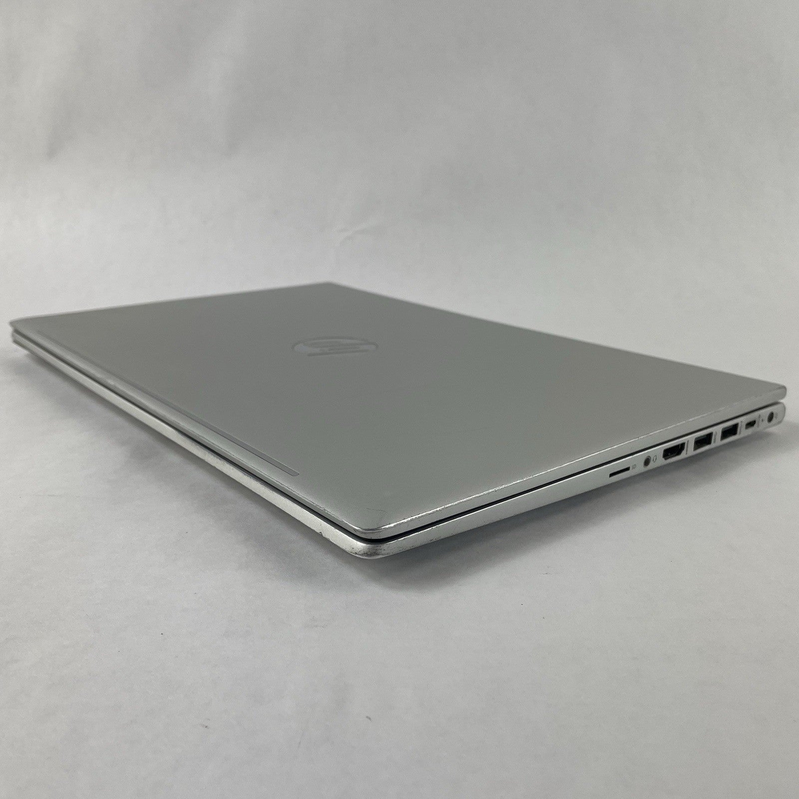 HP ProBook 450 G8 15.6" i5-1135G7 2.40 GHz 8 GB RAM No SSD/OS/AC - Bad Bottom9