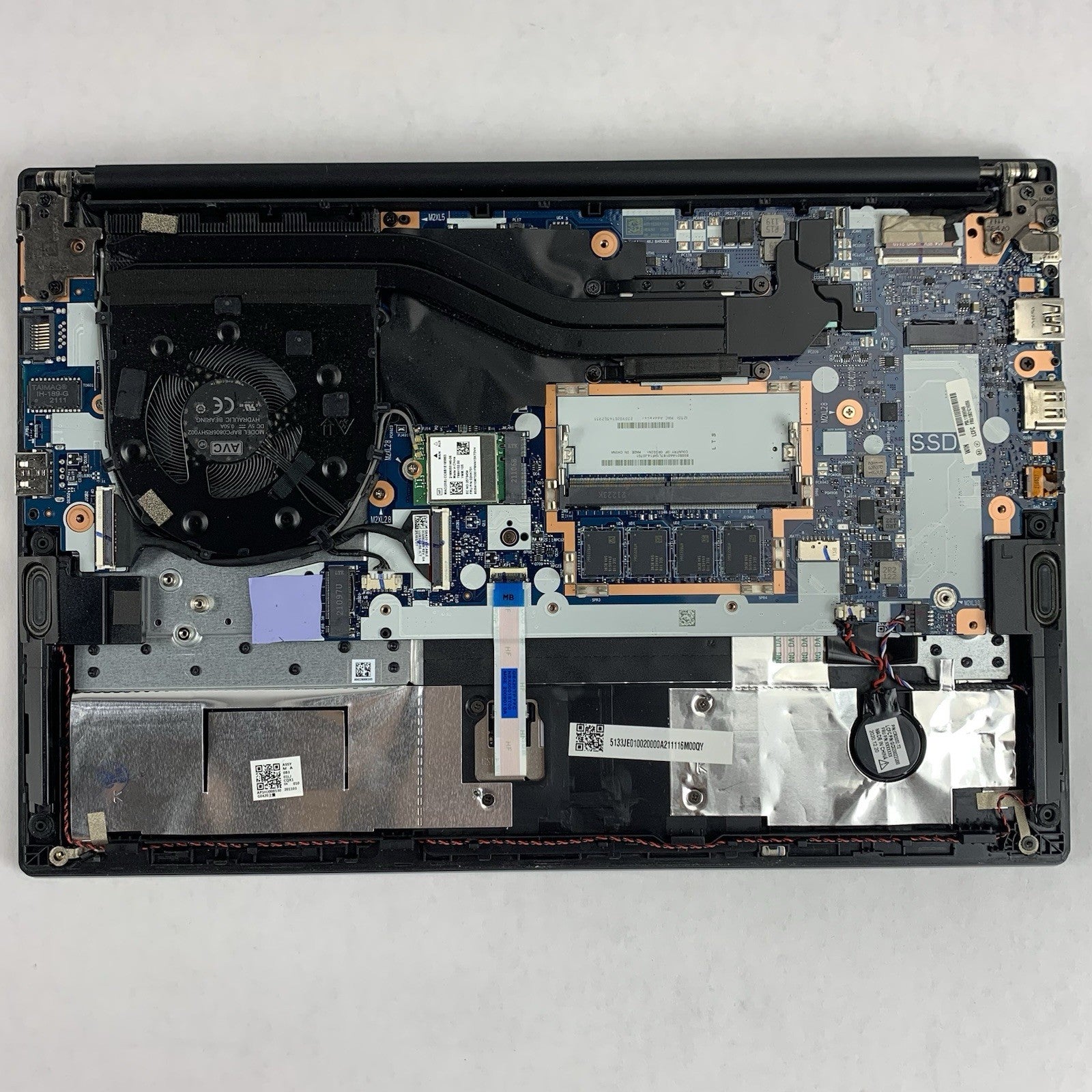 Lenovo ThinkPad E14 Gen 3 14" Ryzen 5 5500U 2.1 Ghz 8 GB Ram No OS/HDD/AC Dinged10
