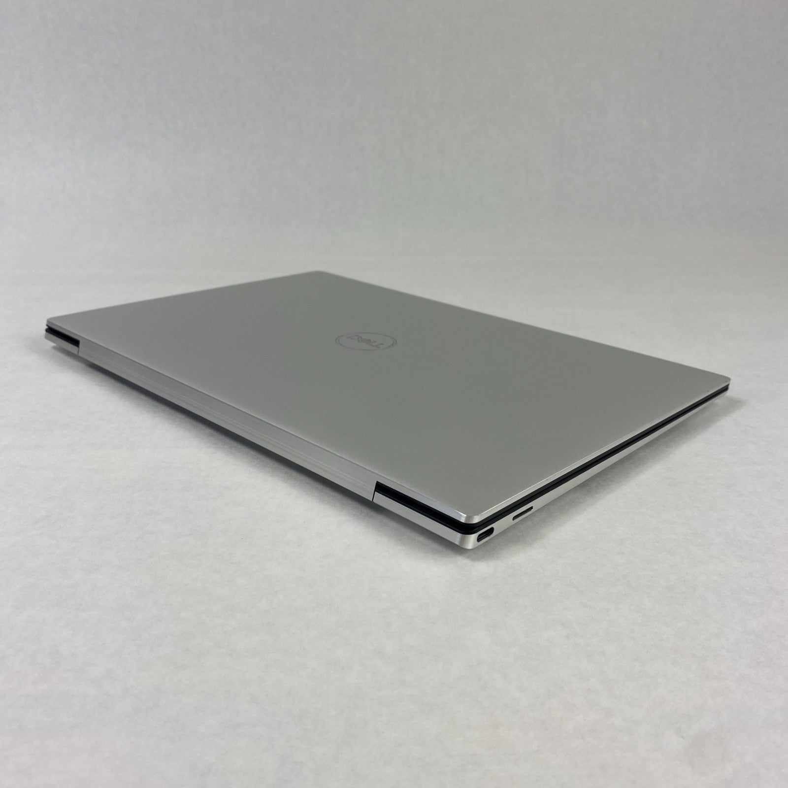 Dell XPS 13 9300 Core i3-1005G1 1.20 GHz 8 GB RAM 13.4" No HDD No OS