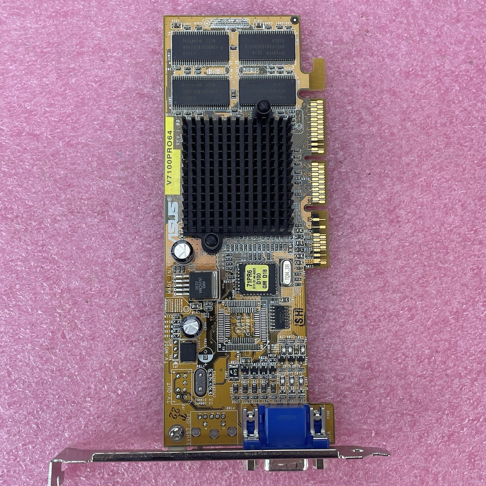 Asus V7100PRO 64MB PURE Nvidia Geforece 2 MX400 AGP VGA2