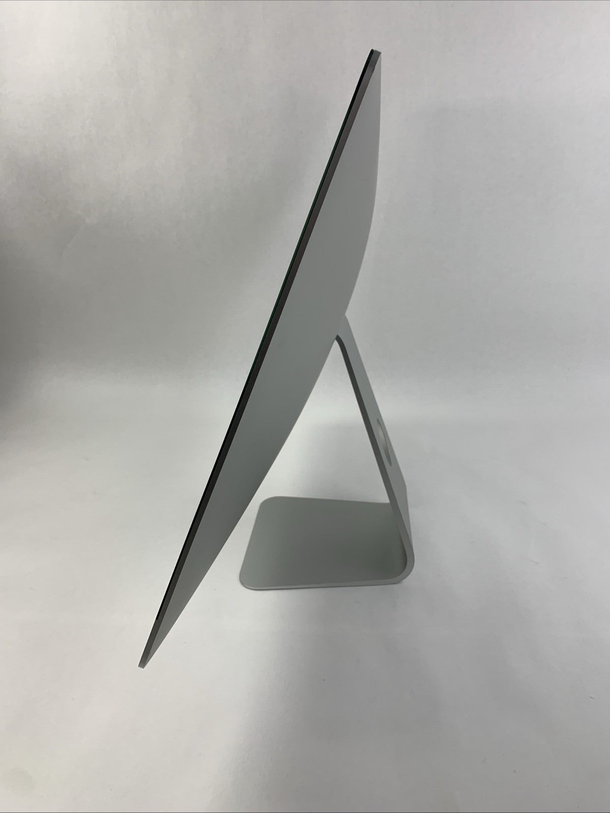 Apple iMac A1419 2017 27" Retina 5k 4.2GHz i7 16GB RAM 250GB SSD 13.7.8 Ventura8