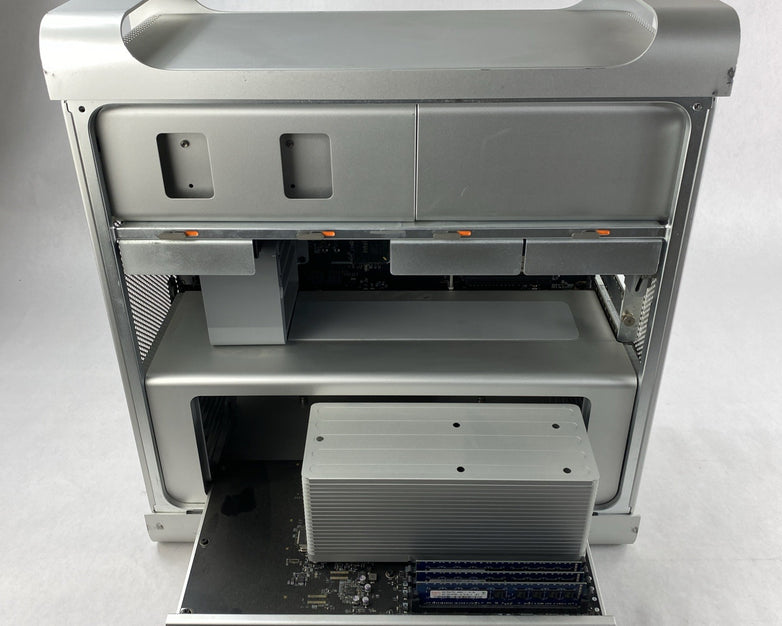 Apple Mac Pro A1289 2009 Xeon W3540 2.93GHz 6GB RAM 640GB HDD os10.11.6 No GPU