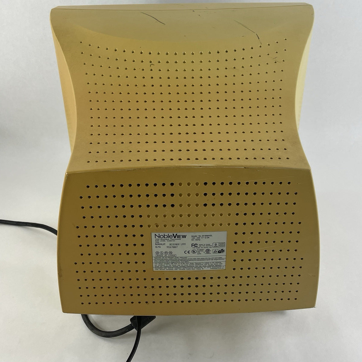 NobleView B1996NSL VGA CRT Monitor 18' - Tested7