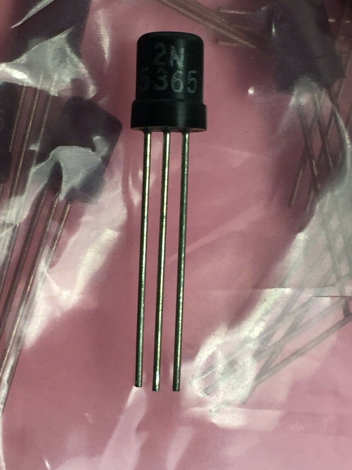 2N5365 PNP Transistor T0-92 (Lot of 23)
