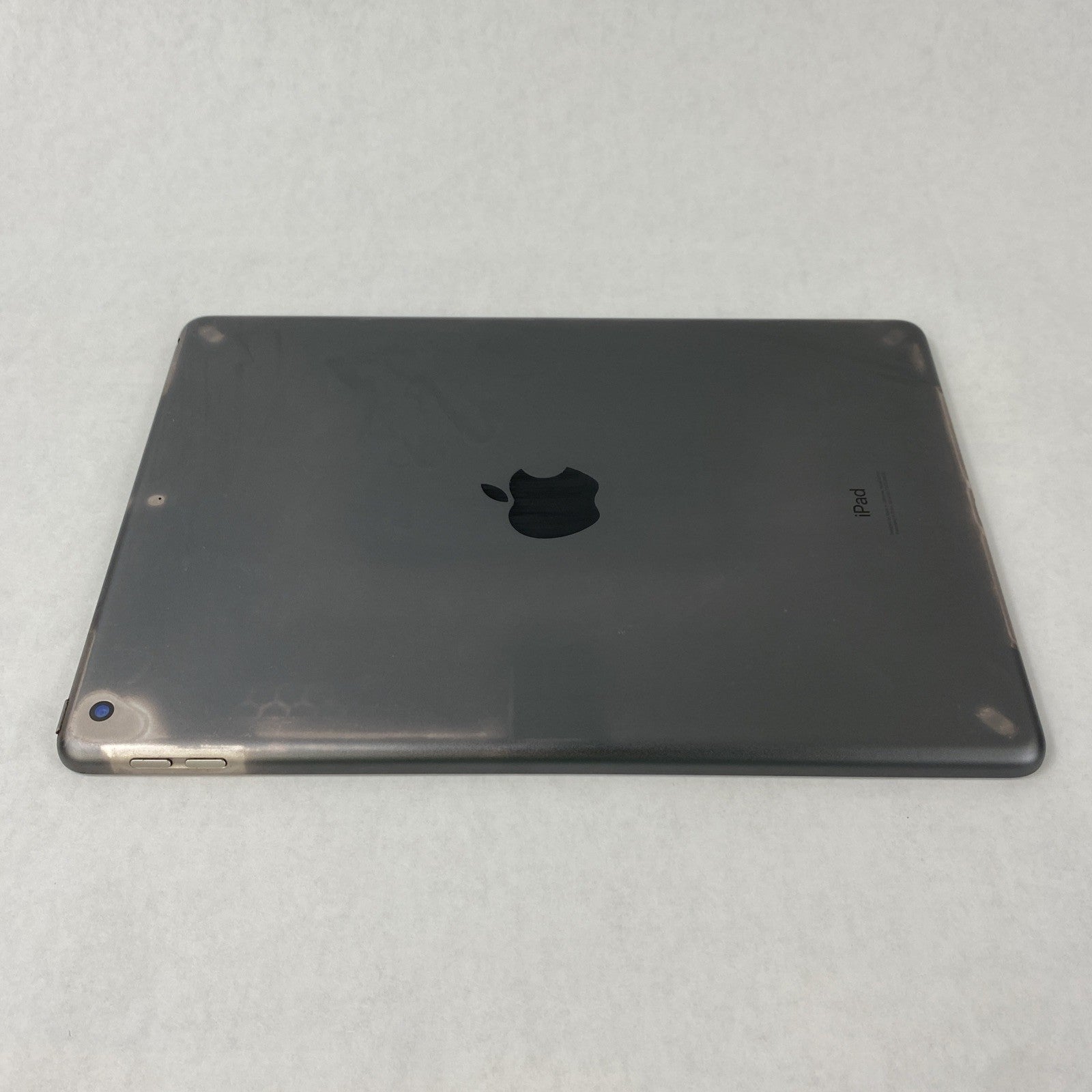 Apple iPad 7th Gen A2197 128GB 10.2" Wi-Fi Space Gray IOS 18.7.814