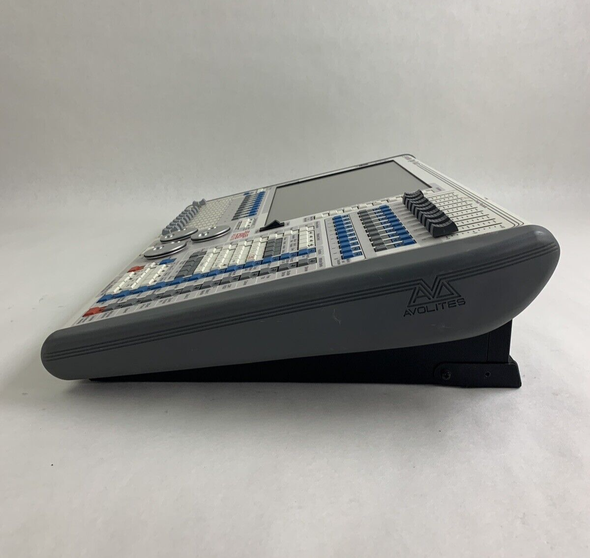 Avolites Tiger Touch Lighting Control Console Tested