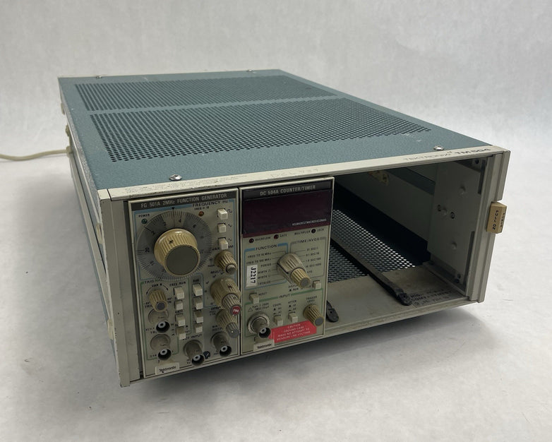 Tektronix DC504A and FG 501A Function Generator Counter / Timer Module For Parts