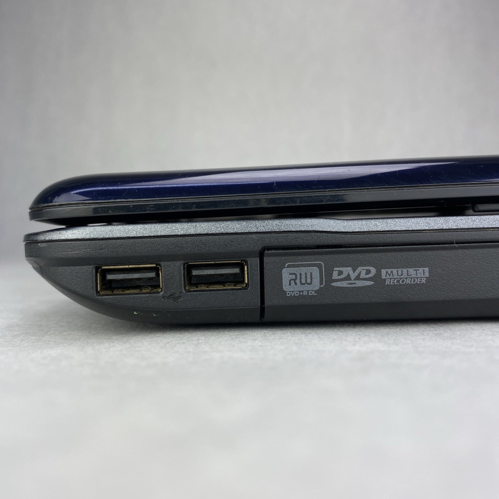 Acer Aspire 5740 15.6" Intel Core i3-M330 2.13GHz 4GB RAM No AC HDD OS