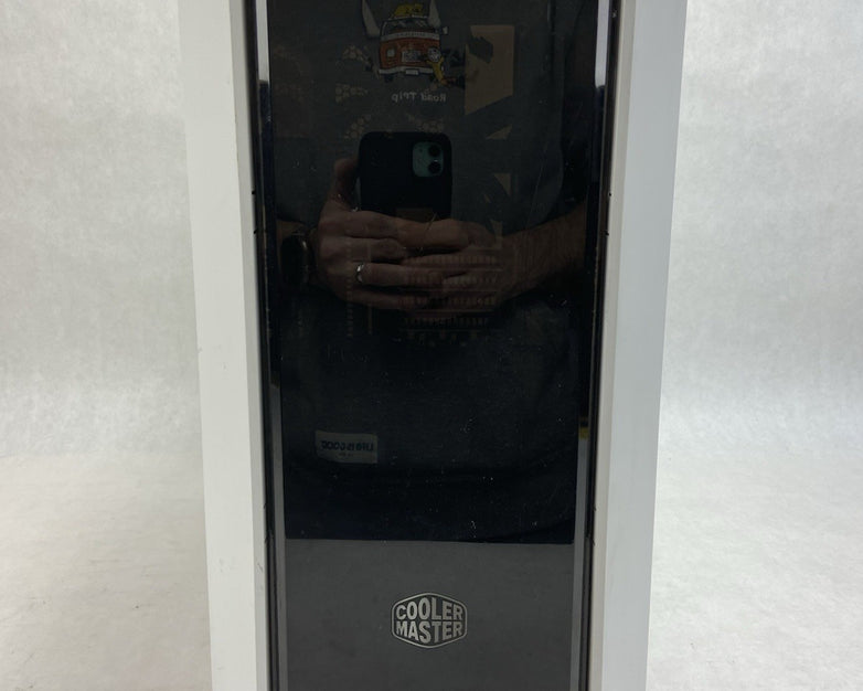 Cooler Master MasterBox 5 ATX Mid Tower Computer Case Seasonic SS-520GM 520W PSU