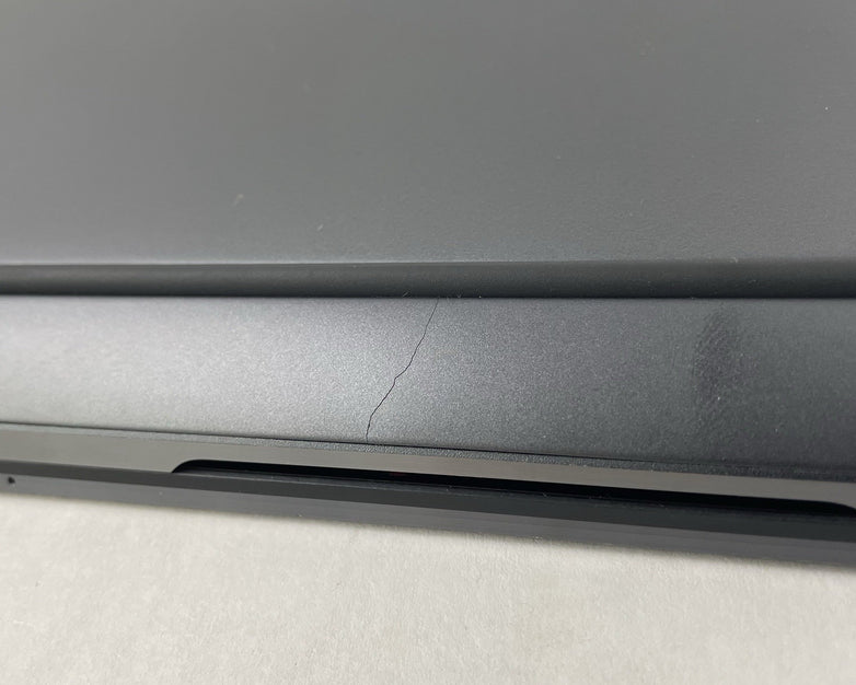 Dell Latitude 9430 14" i7-1265U 3.86 GHz 16 GB RAM No SSD/OS/AC - Bad Bottom