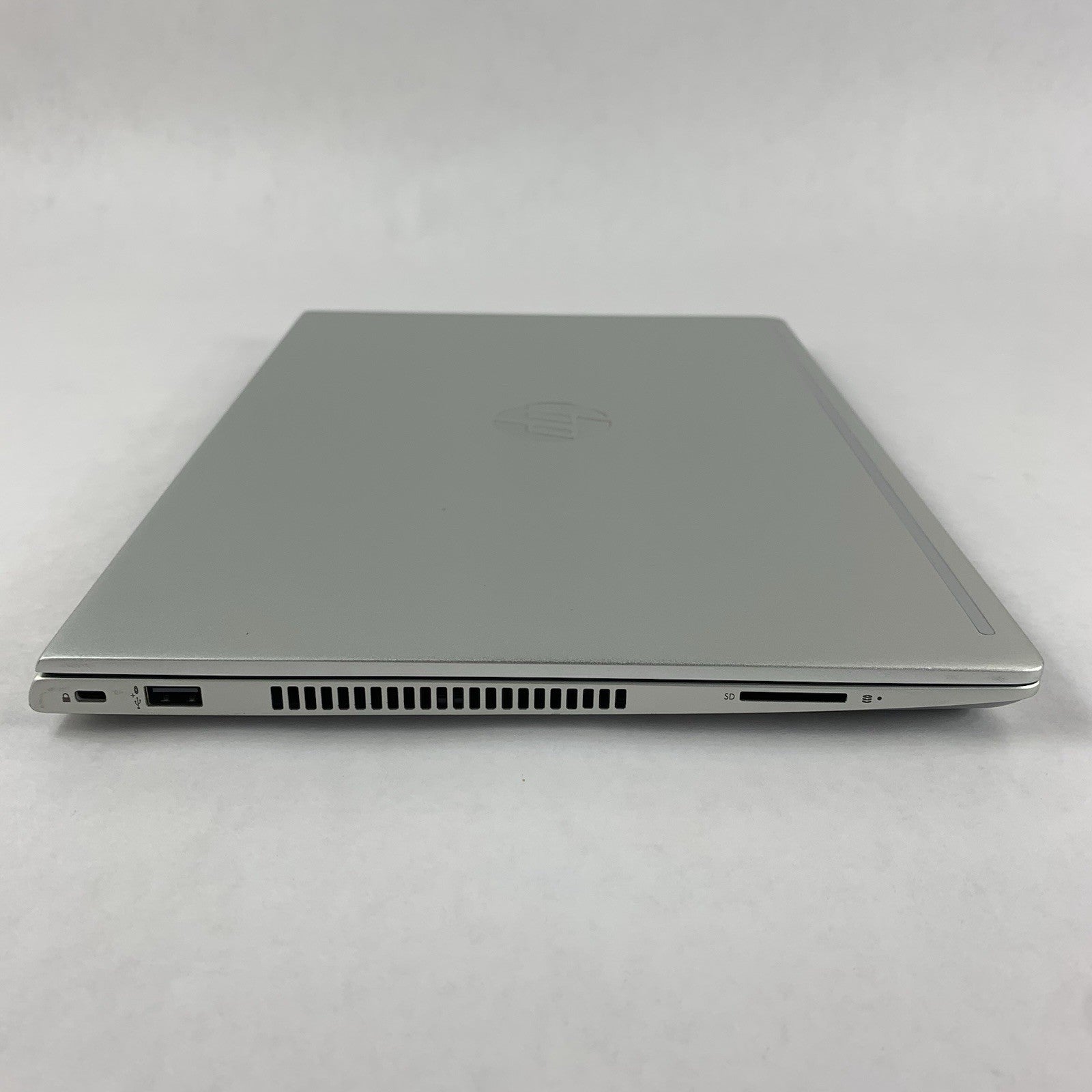 HP ProBook 450 G8 15.6" i5-1135G7 2.40 GHz 8 GB RAM No SSD/OS/AC Bad USB7