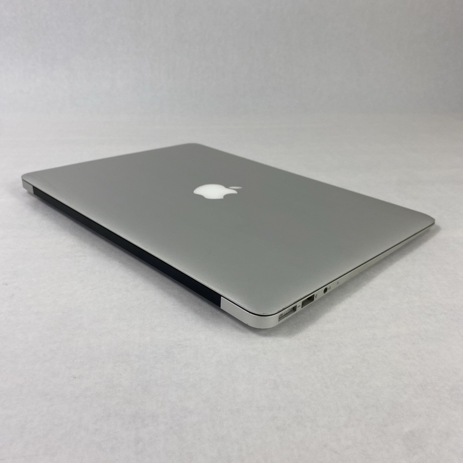 Apple MacBook Air A1466 2012 13" 1.7GHz i5 4GB RAM 60GB SSD os10.15.7 273 Cycles