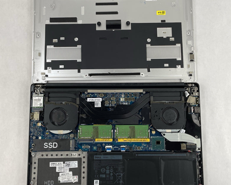 Dell XPS 15 9570 15.6" i5-8300H 2.30 GHz 8 GB RAM No SSD/OS/AC - Bent Bottom