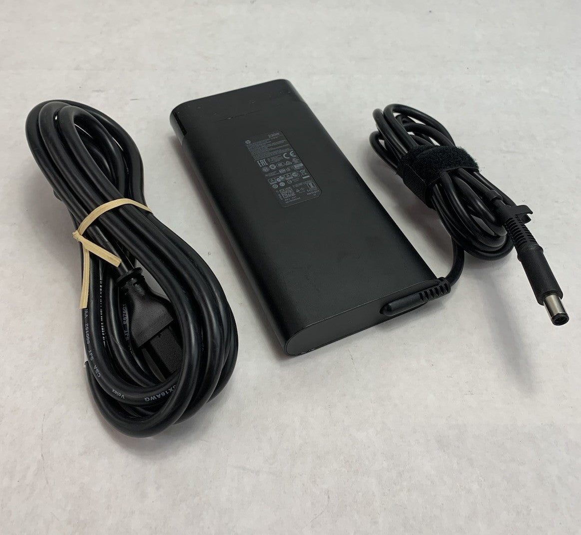 HP TPN-LA10 19.5V 11.8A 230W AC Adapter Power Supply0