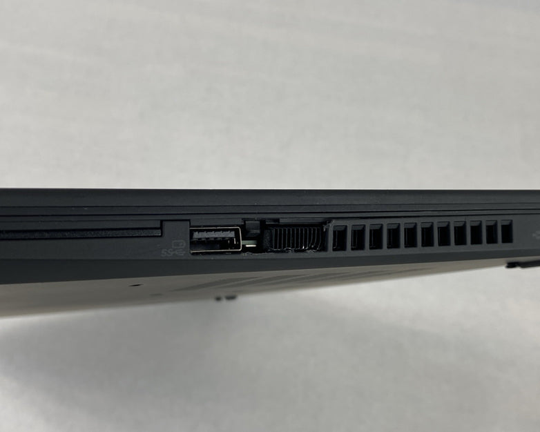 Lenovo ThinkPad T490 Core i5-8365U 1.60 GHz 8 GB RAM 14" No Battery No HDD No OS