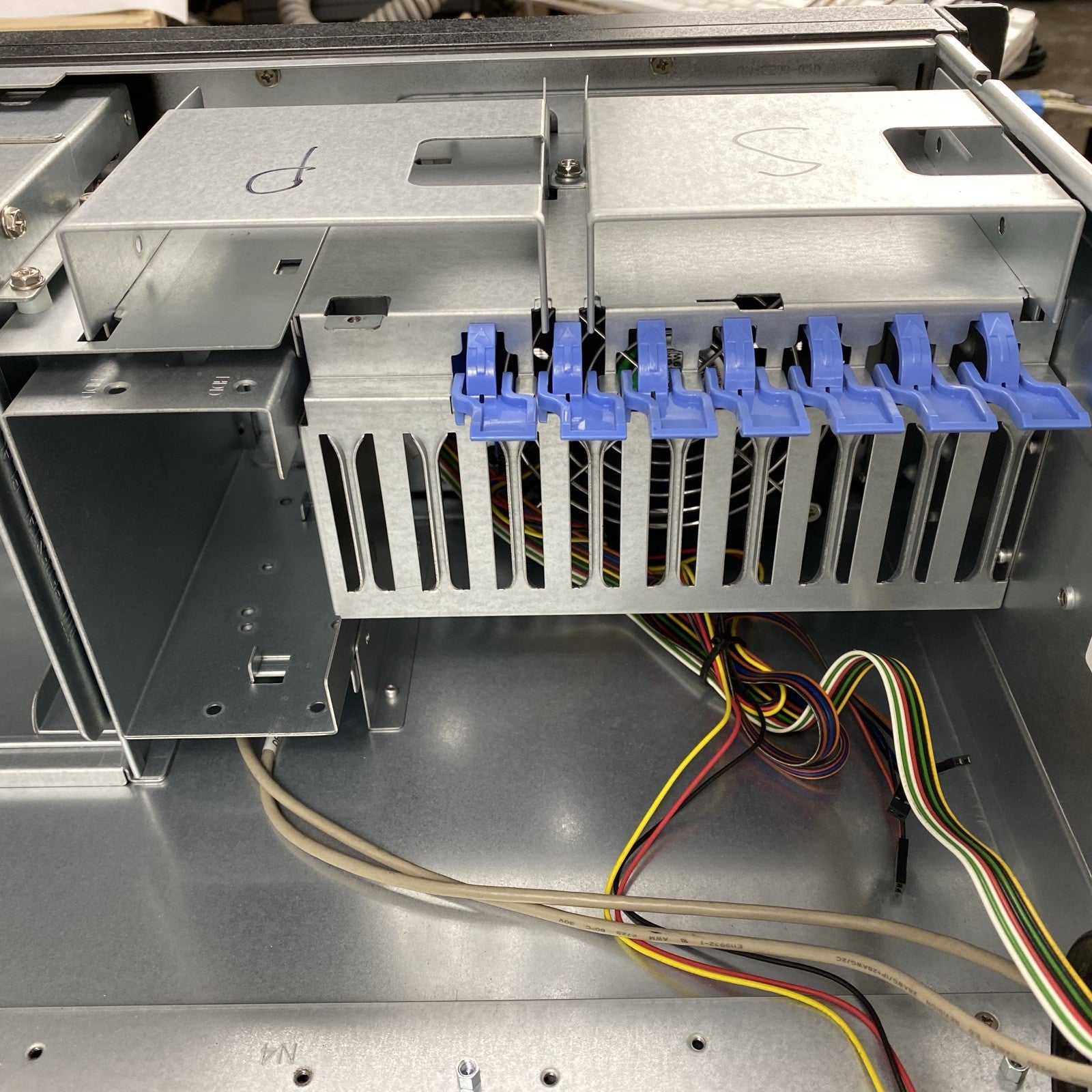 RM42200 4U Advanced Industrial Server Chassis