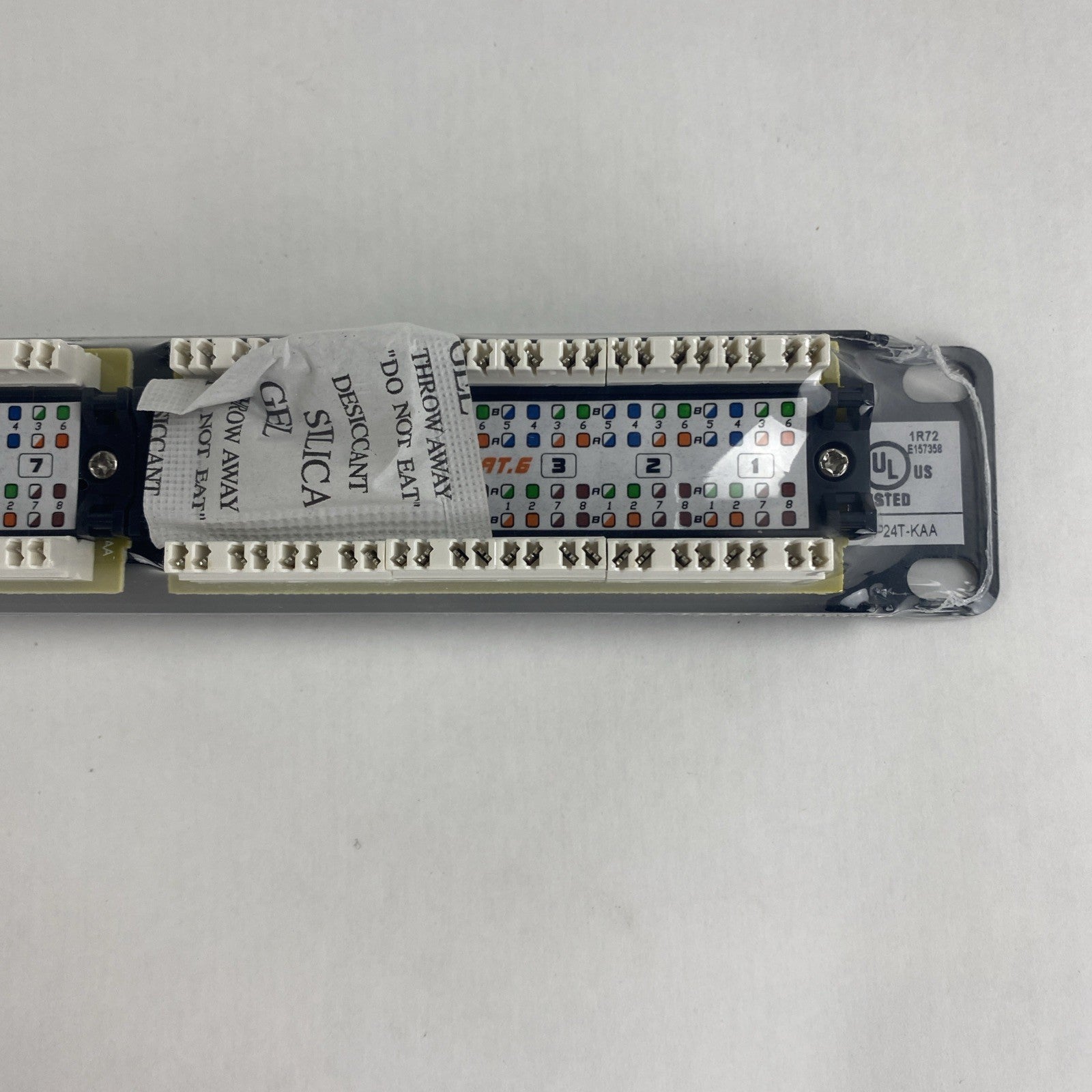 Cable Matters RJ45 110-Type 24-Port Cat 6 1U Patch pannel Open Box Sealed9