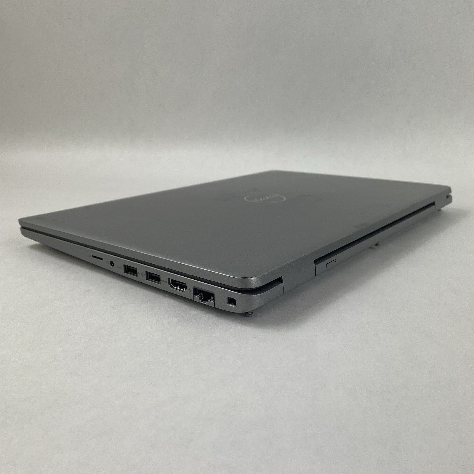 Dell Latitude 5540 15.6" i5-1345U 4.35 GHz 8 GB RAM No SSD/OS/AC - READ Residue14