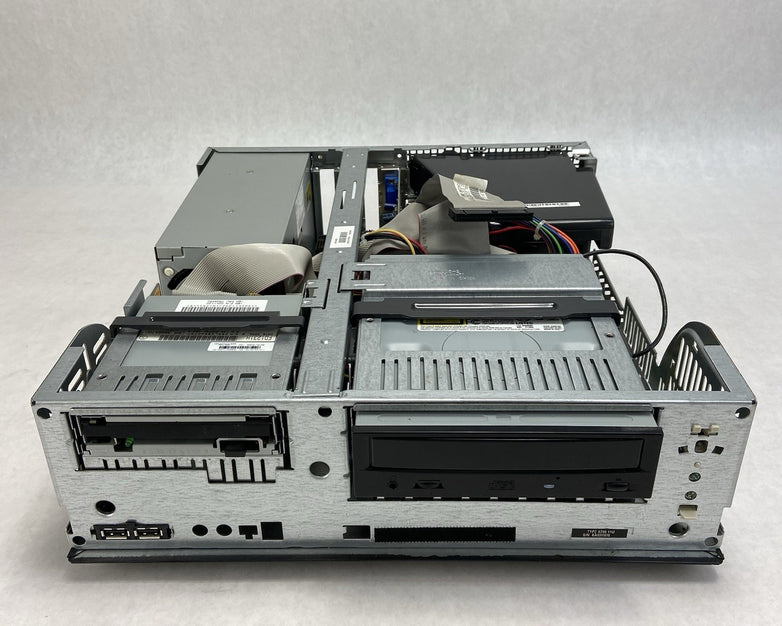 IBM NetVista 6790 11U DT Intel Pentium 4 1.6GHz 512MB RAM No HDD No OS 2000 COA