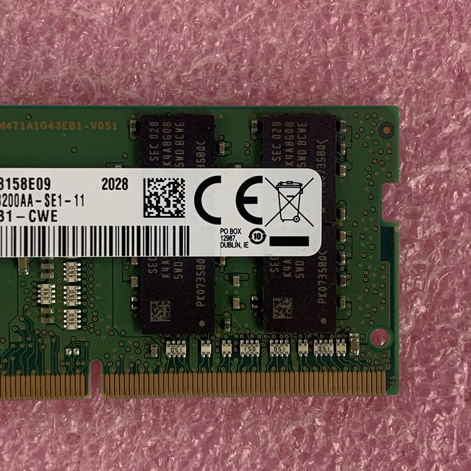 Samsung M471A2K43DB1-CWE 16 GB 2Rx8 PC4-3200AA Laptop Memory RAM3