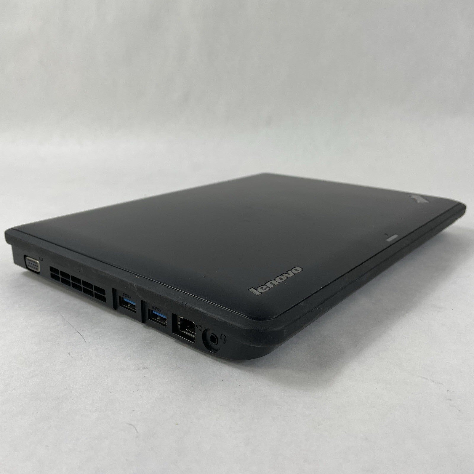 Lenovo ThinkPad X140e 11.6" AMD A4-5000 1.50 GHz 4 GB RAM No SSD/OS/AC12