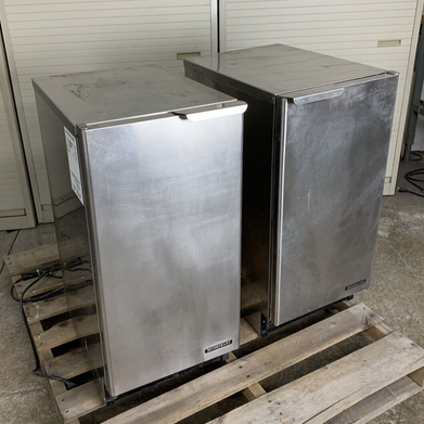 Hoshizaki Ice Maker AM-50BAE-AD Commercial Ice Maker Untested For Parts & Repair