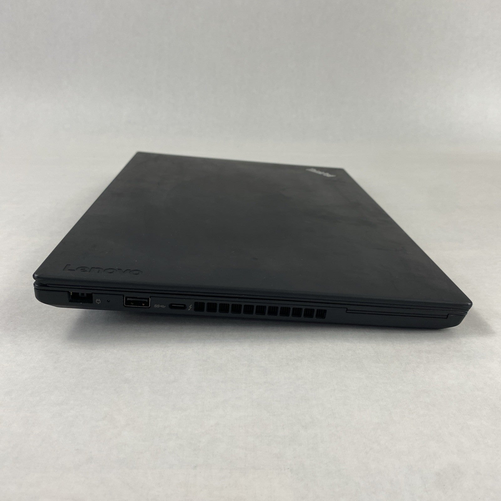 Lenovo ThinkPad T470 Intel Core i5-7300U 2.6 GHz 8 GB RAM 14.0" No HDD No OS
