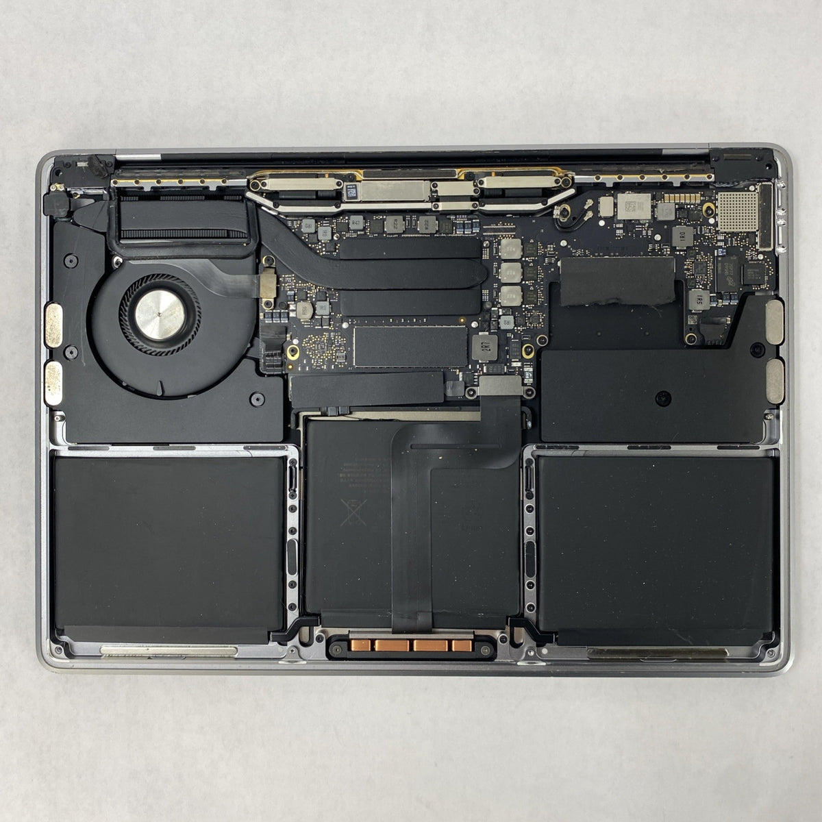 Apple MacBook Pro A1708 2017 13" Screen Keyboard Assembly - No Motherboard17