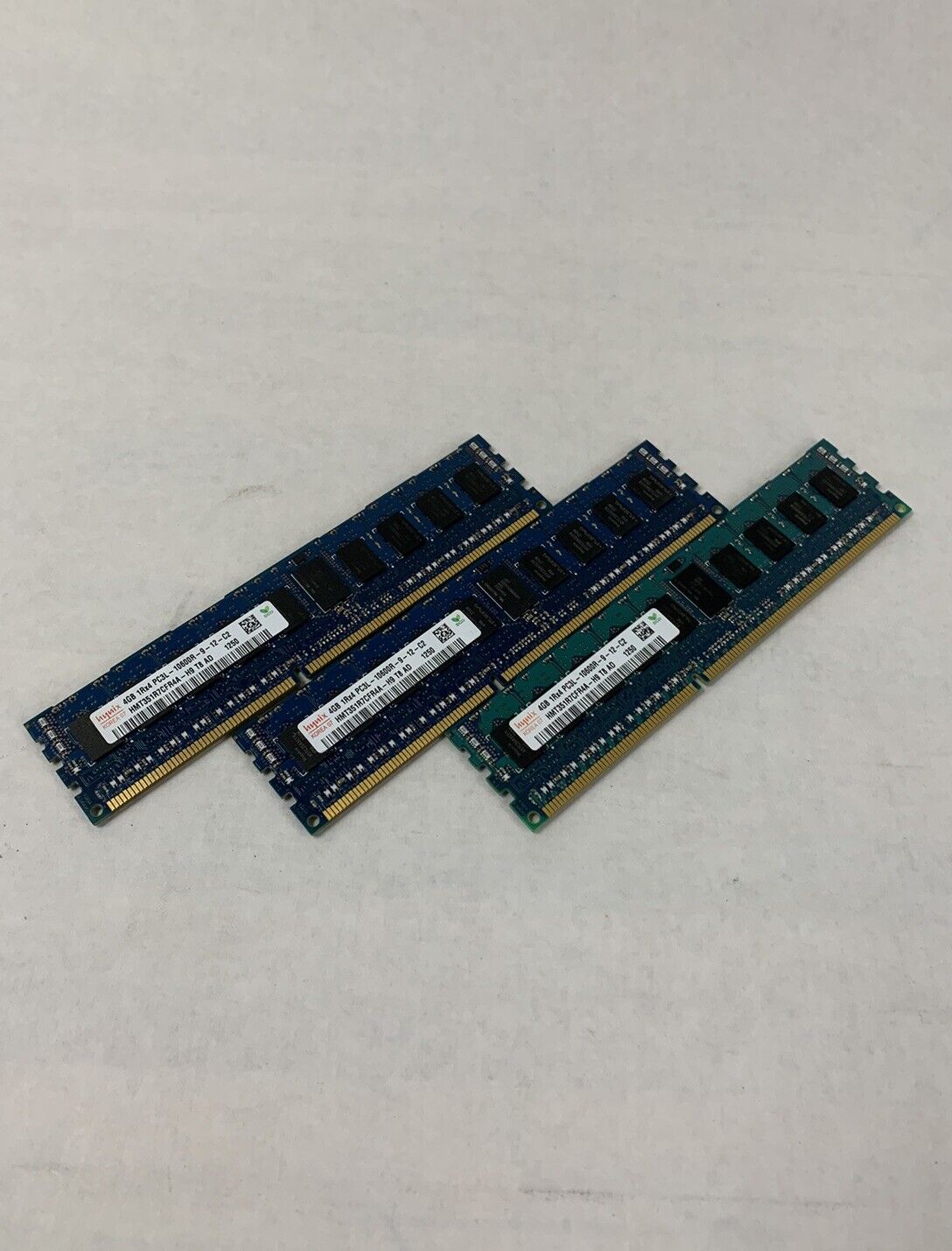 Hynix 12GB Kit 3x4GB 1Rx4 PC3L-10600R-9-12-C2 HMT351R7CFR4A-H9 T8 AD Server Ram