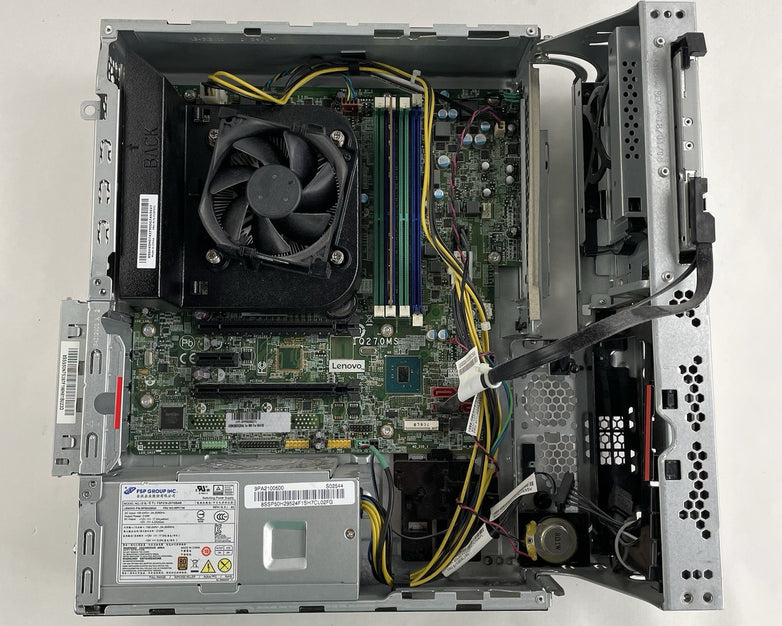 Lenovo ThinkCentre M900 SFF i5-6500 3.20 GHz 8 GB RAM No HDD/OS