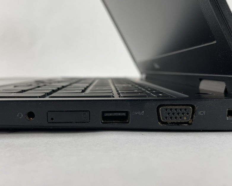 Dell Latitude 5580 15.6" i5-7300U 2.60 GHz 8 GB RAM No SSD/OS