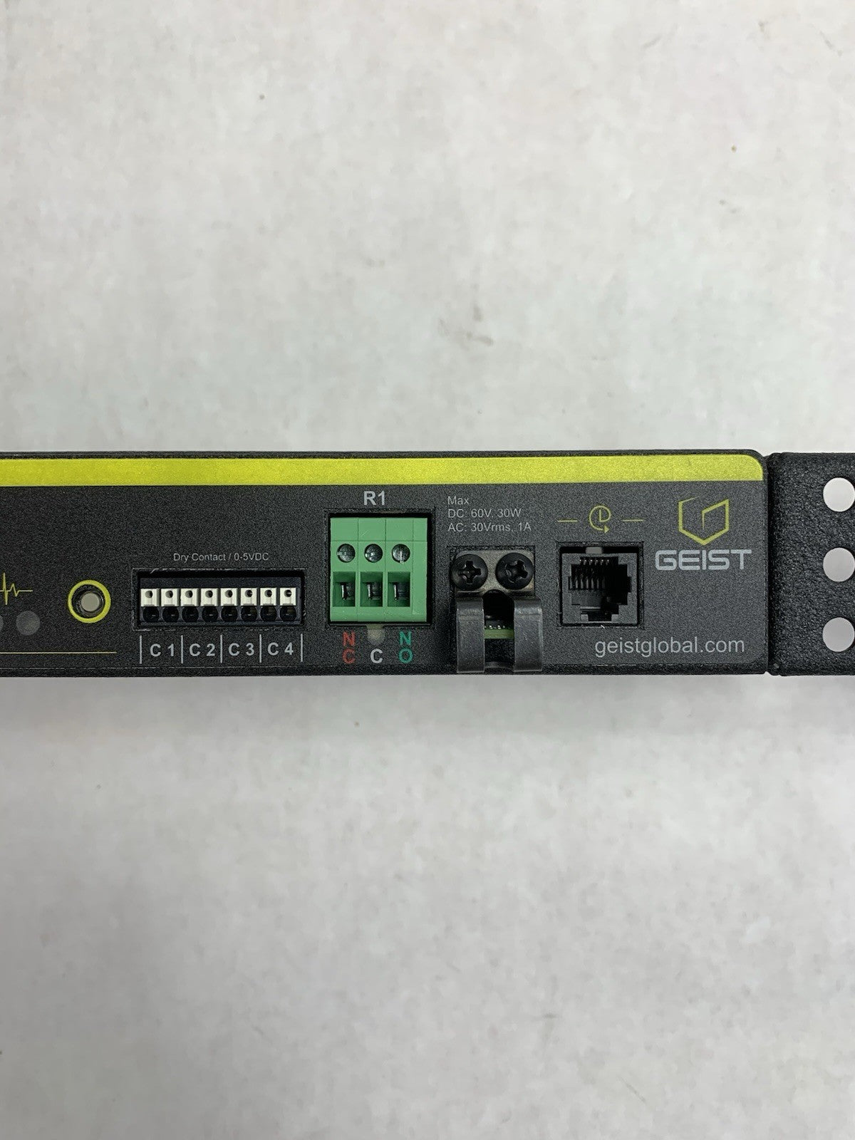 Geist Watchdog 100 Temperature/Humidity/Dew Point Sensor w/Rack Ears