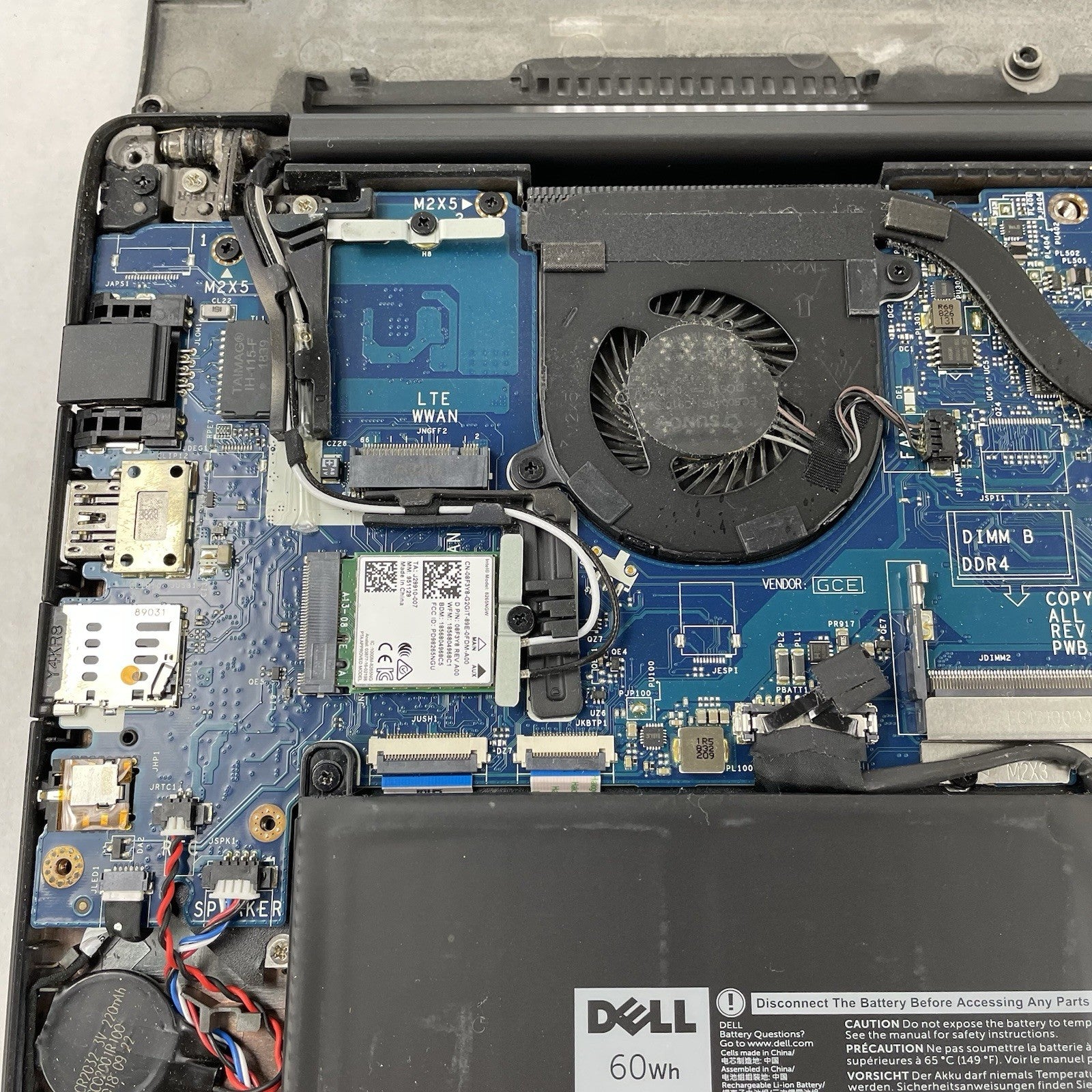 Dell Latitude 7490 14" i5-7300U 2.60 GHz 8 GB RAM No SSD/OS/AC18