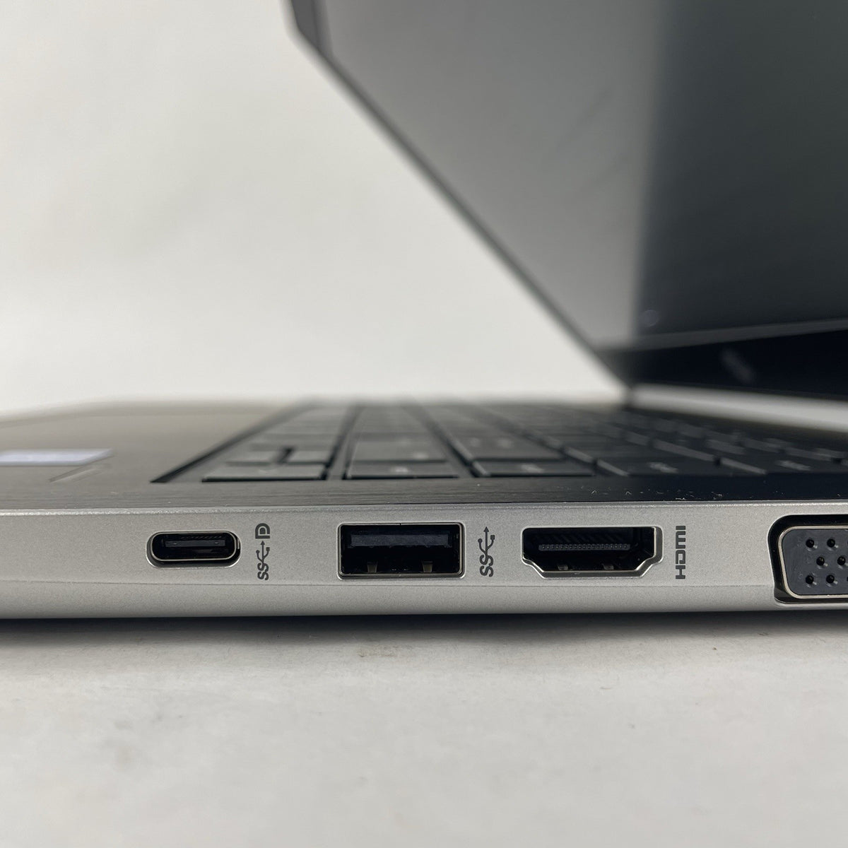 HP mt21 14" Celeron 3867U 1.80 GHz 4 GB RAM No SSD/OS/AC8