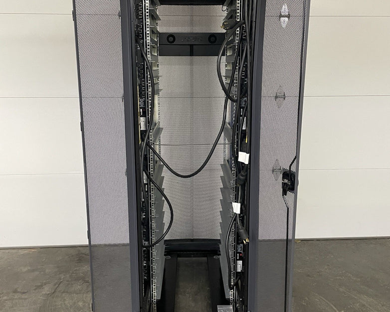 NETAPP NAC-0501 Server Rack Cabinet Unlocked With Keys