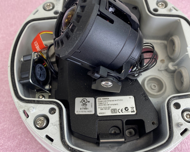 AXIS 0482-501-01 Vandal resistant P3343-VE 6MM POE network security camera