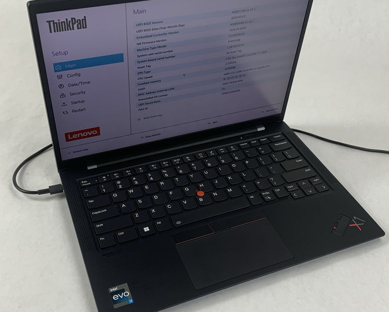 Lenovo ThinkPad X1 Carbon Gen 10 i7-1260p 2.1 GHz 16 GB Ram No OS/SSD/AC/Batt